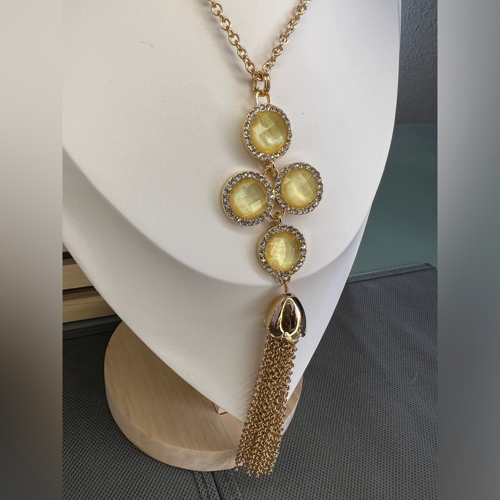Isaac Mizrahi Gold/Yellow Crystal Earring Necklace Set - Picture 4 of 8